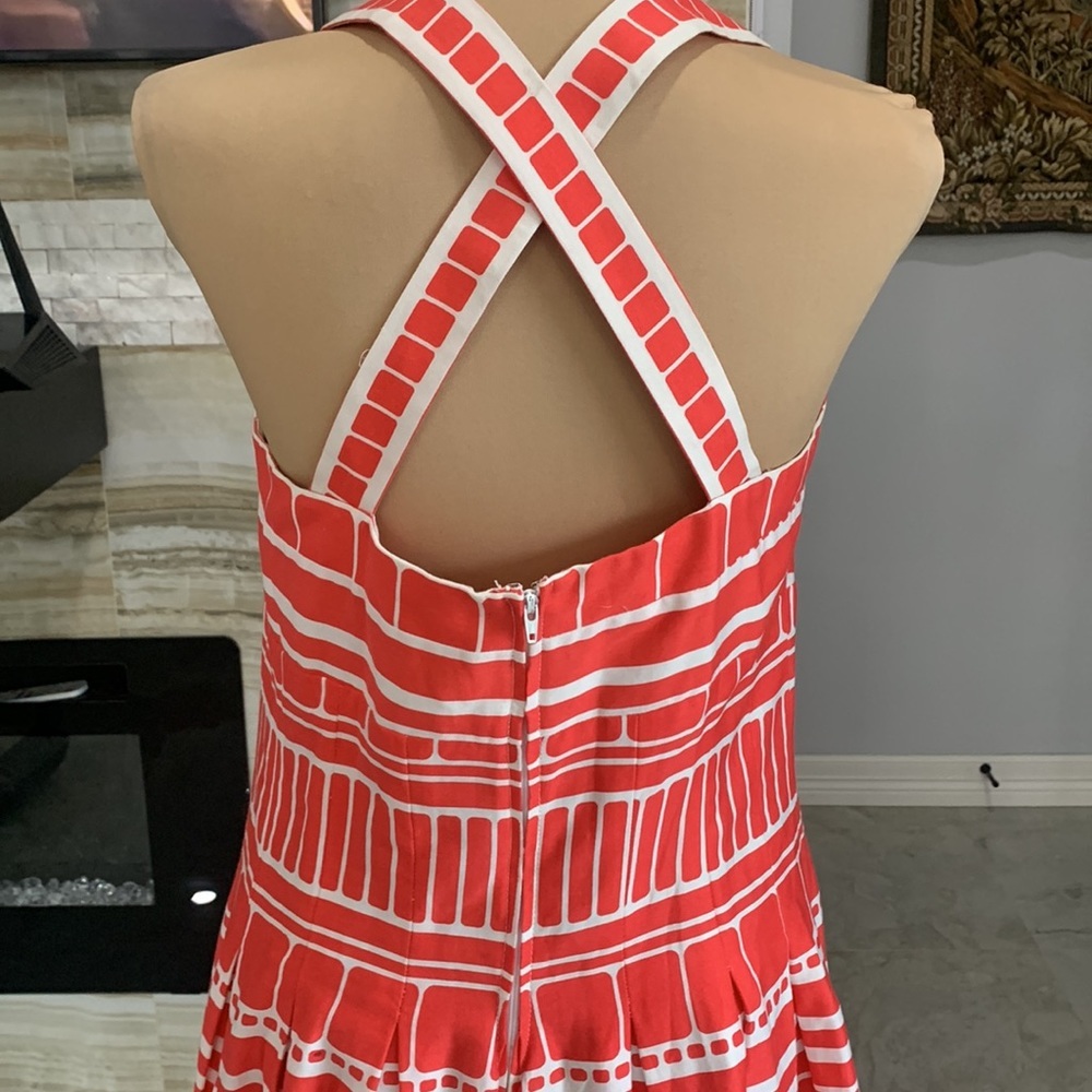 Coral White Lightly Padded‎ Cross-back Midi Dress.Size 10 - Picture 7 of 9